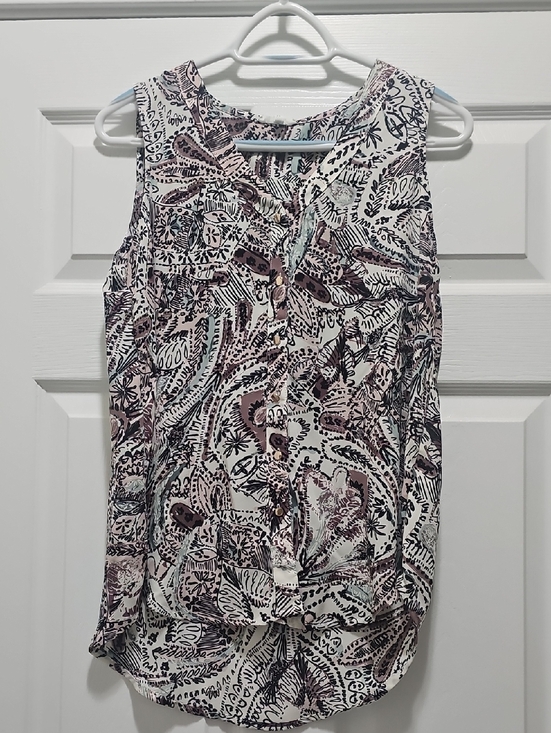 Maurices Tops - Maurices White Paisley-Print Sleeveless Button Tank with Mauve Accents